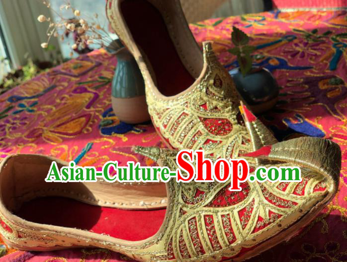 Asian India Traditional Wedding Embroidered Red Shoes Indian Handmade Shoes for Women