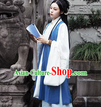 Chinese Traditional Ming Dynasty Young Mistress Embroidered Dress Ancient Patrician Duchess Historical Costume for Women