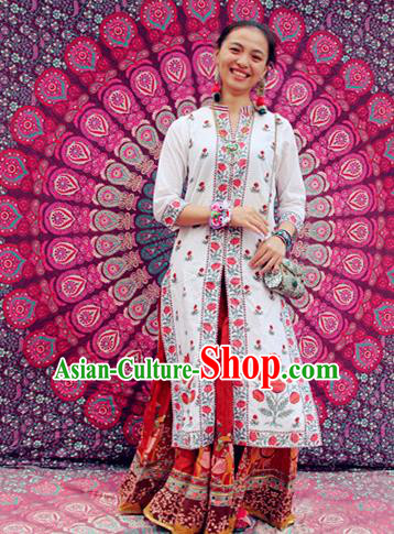 Asian India Traditional Punjab Dress Indian Folk Dance Embroidered Costumes for Women