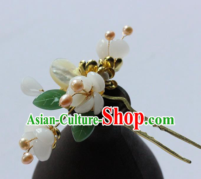 Traditional Chinese Handmade White Flowers Hairpin Headdress Ancient Hanfu Hair Accessories for Women
