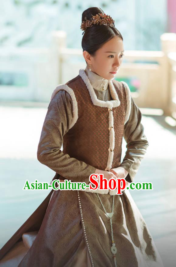 Chinese Ancient Drama Ming Dynasty Court Maid Replica Costumes and Headpiece Complete Set
