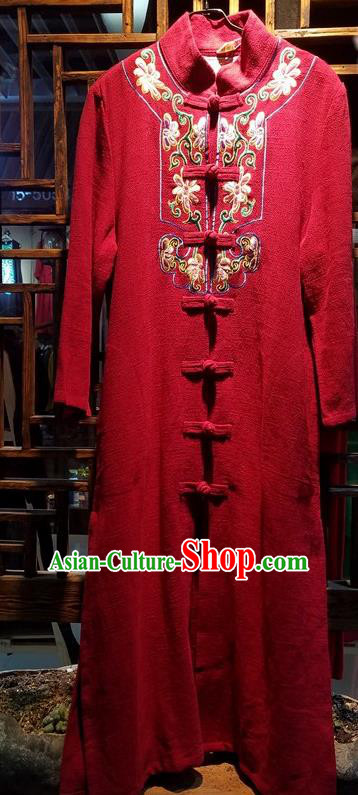 Traditional Chinese Embroidered Red Dust Coat Handmade National Overcoat Costume for Women