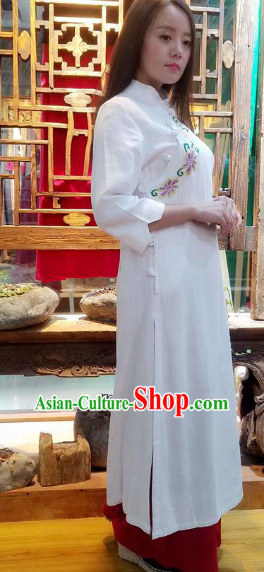 Traditional Chinese Embroidered White Flax Dress National Cheongsam Costume for Women