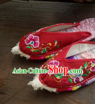 Traditional Chinese Embroidered Flowers Bird Red Slippers Handmade Ethnic National Shoes Hanfu Shoes for Women