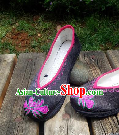 Traditional Chinese National Embroidered Purple Flower Satin Shoes Ethnic Shoes Hanfu Shoes for Women