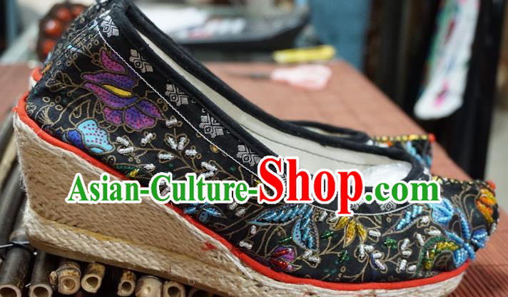 Traditional Chinese Ethnic Embroidered Beads Black Shoes Handmade Yunnan National Shoes Wedding Shoes for Women