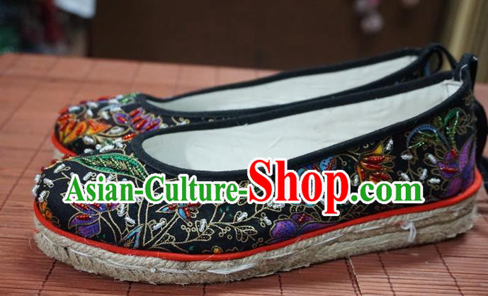 Traditional Chinese Ethnic Black Embroidered Beads Shoes Handmade Yunnan National Shoes Wedding Shoes for Women