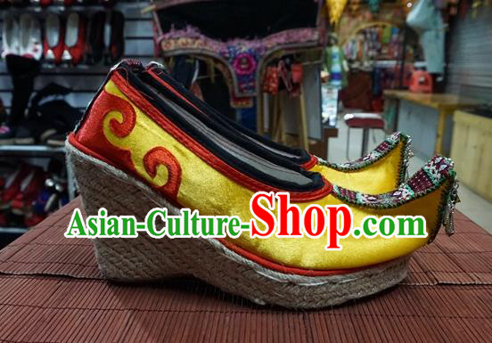 Traditional Chinese Ethnic Yellow Shoes Embroidered Shoes Yunnan National Shoes for Women