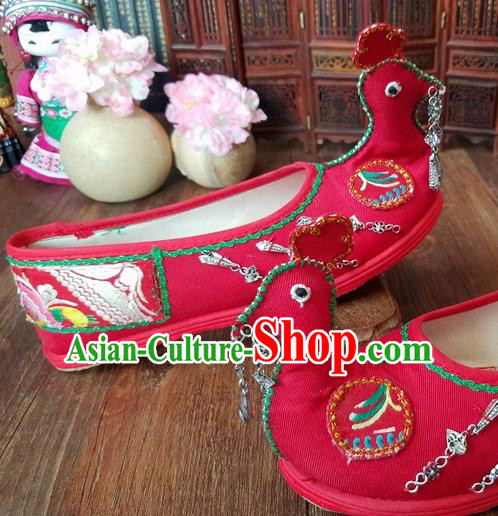 Traditional Chinese Ethnic Red Mandarin Duck Shoes Embroidered Shoes Yunnan National Shoes for Women