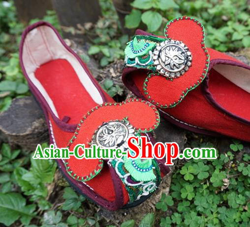 Traditional Chinese Ethnic Silver Red Shoes Embroidered Shoes Yunnan National Wedding Shoes for Women
