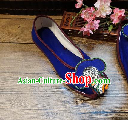 Traditional Chinese Ethnic Silver Blue Shoes Embroidered Shoes Yunnan National Wedding Shoes for Women