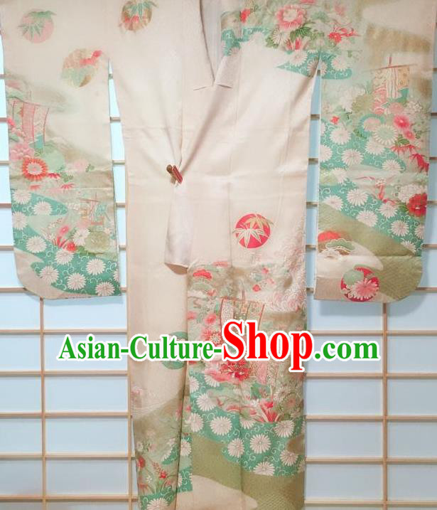 Japanese Classical Chrysanthemum Pattern Beige Furisode Kimono Japan Traditional Yukata Dress Costume for Women