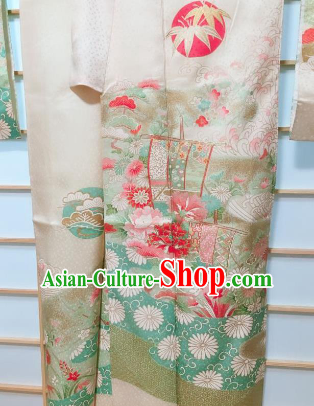 Japanese Classical Chrysanthemum Pattern Beige Furisode Kimono Japan Traditional Yukata Dress Costume for Women