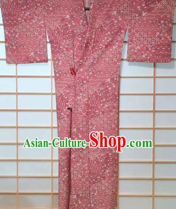 Traditional Japanese Pink Kimono Japan Classical Little Chrysanthemum Pattern Yukata Dress Costume for Women