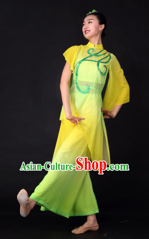 Chinese Classical Dance Fan Dance Yellow Clothing Traditional Stage Performance Costume for Women