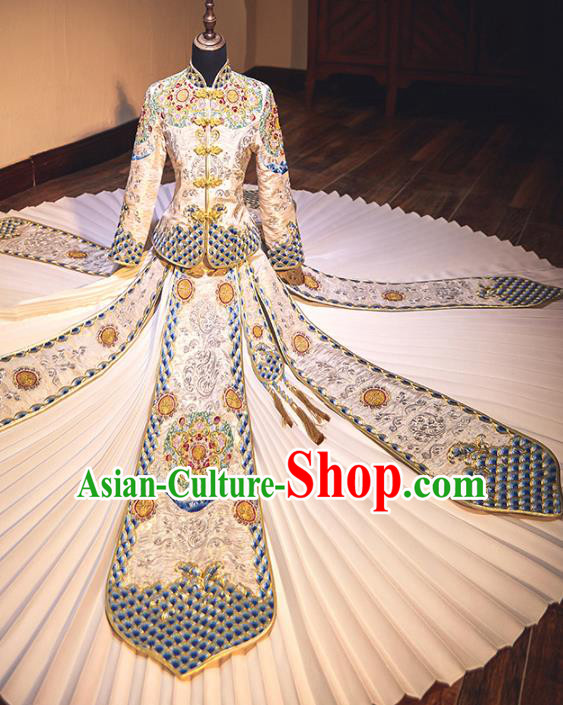 Chinese Traditional Embroidered Champagne Xiuhe Suits Wedding Dress Ancient Bride Costume for Women