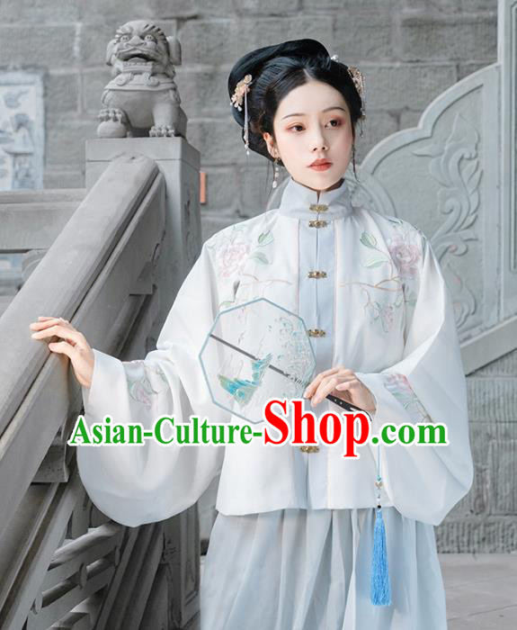 Chinese Ancient Ming Dynasty Patrician Lady Historical Costume Traditional Hanfu Embroidered Dress for Women