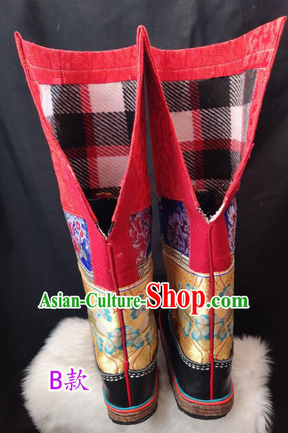 Handmade Chinese Zang Nationality Red Boots Traditional Tibetan Ethnic Shoes for Men