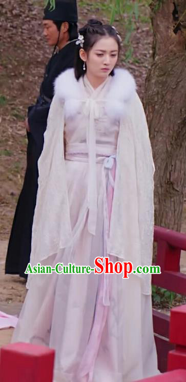 Chinese Ancient Patrician Lady Feng Wanmian Hanfu Dress Drama The Love Lasts Two Minds Costume and Headpiece for Women