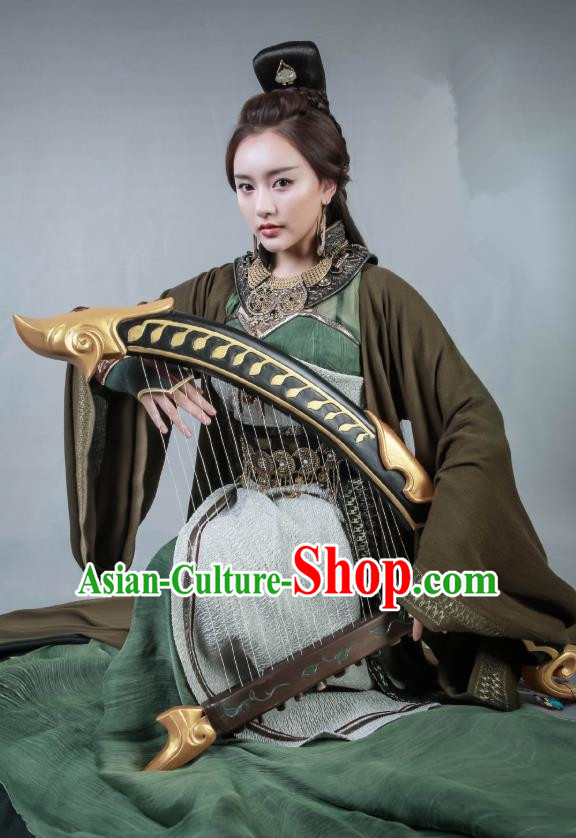 Chinese Historical Drama Swords of Legends Ancient Female Flamen Hua Yue Costume and Headpiece for Women