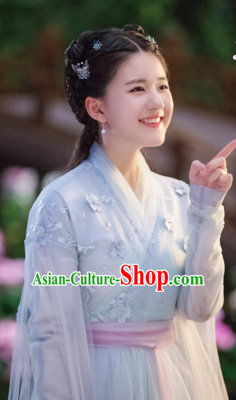 Chinese Historical Drama Love Better Than Immortality Ancient Young Lady Chun Hua Costume and Headpiece for Women