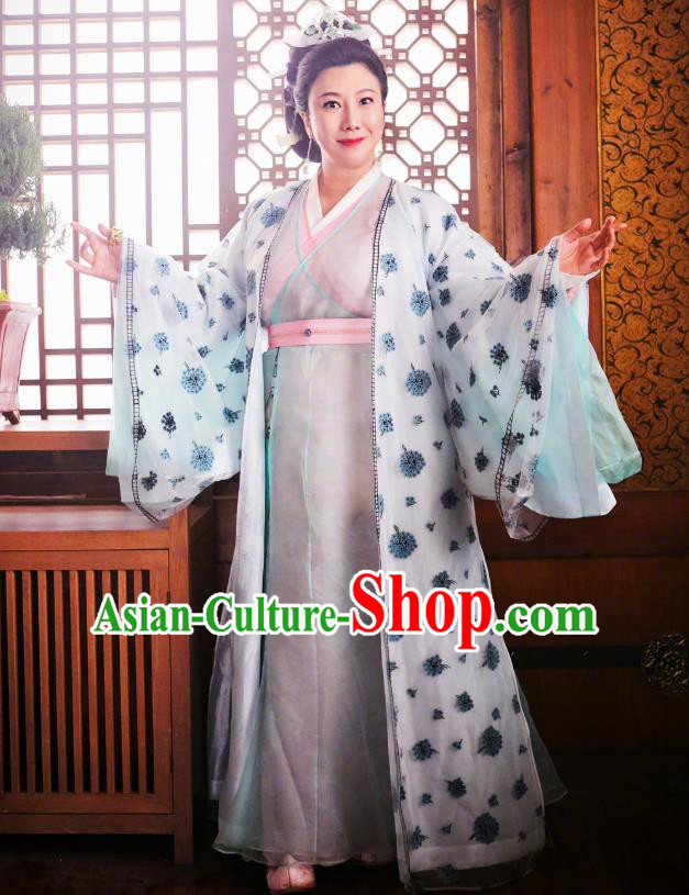 Chinese Ancient Mistress Gong Hanfu Dress Historical Drama Lovely Swords Girl Costume and Headpiece for Women