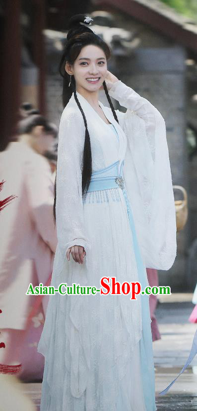 Chinese Ancient Demon Female Swordsman Chi Xiaotai White Hanfu Dress Historical Drama Listening Snow Tower Costume and Headpiece for Women