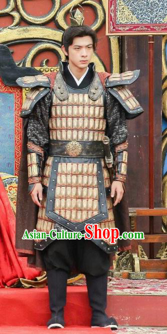Drama Men with Sword Chinese Ancient General Qiu Zhen Armor Costume and Hair Accessories