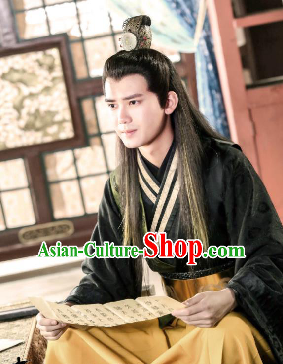 Chinese Ancient Swordsman Hanfu Robe Drama Men with Sword Zhong Kunyi Costumes and Hair Crown