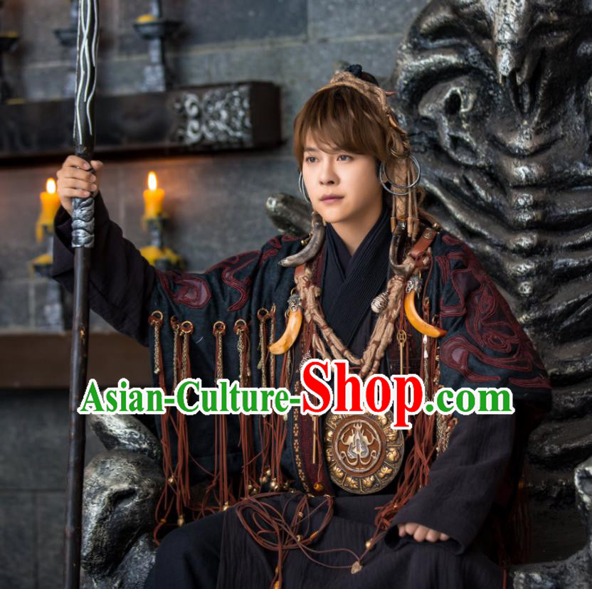 Drama The Dark Lord Chinese Ancient Ming Dynasty Swordsman Leader Ye Xiaotian Costume and Headpiece Complete Set