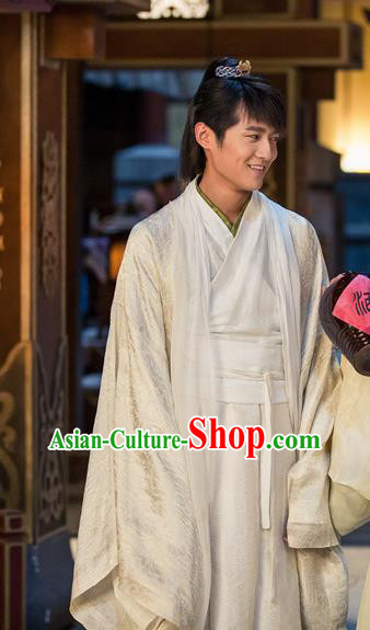 Chinese Ancient White Hanfu Clothing and Jade Hairpin Drama The Taosim Crandmaster Zhang Ling Costumes and Hairdo Crown