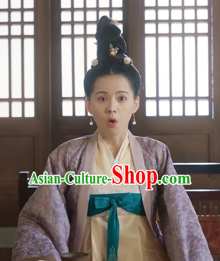 Chinese Ancient Princess Consort Garment Drama To Get Her Apparels Dress and Hairpins Palace Lady Lin Zhengzheng Costumes