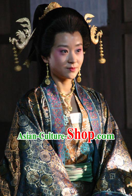 Chinese Ancient Empress Apparels Court Lady Hanfu Dress and Phoenix Hairpins Drama Control by Zhen Guan Queen Zhangsun Garment Costumes