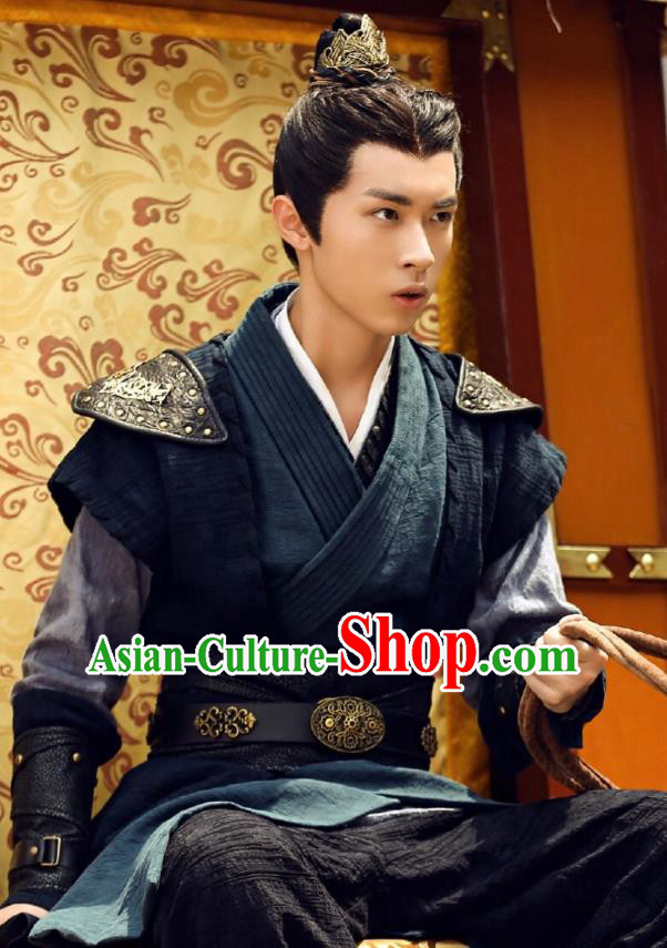 Chinese Ancient Knight Hao Yue Apparels Garment and Hairdo Crown Wuxia Drama The King of Blaze Swordsman Costumes