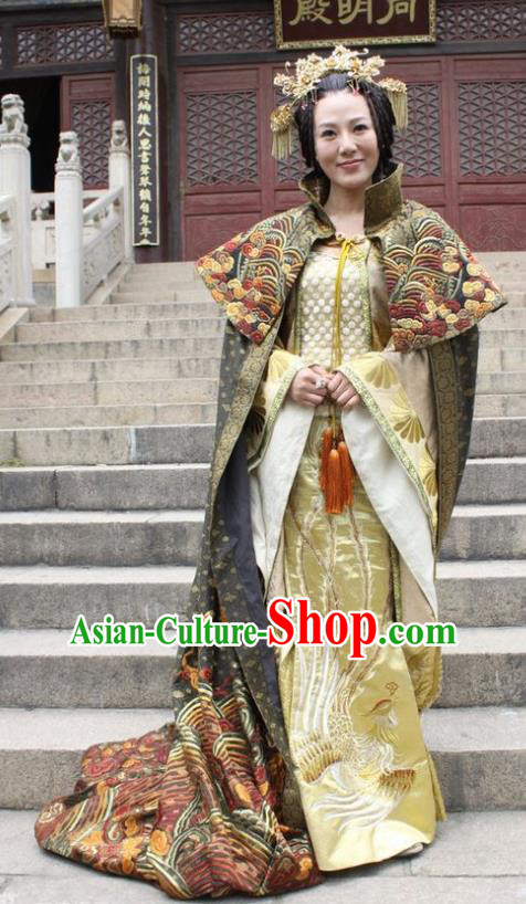Chinese Ancient Queen Costumes Garment and Headdress Drama The Empress Queen Fang Wanzhi Yellow Dress Apparels