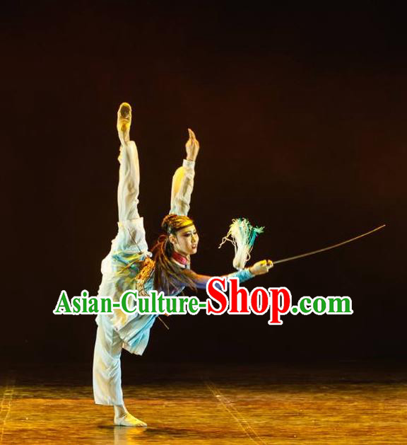 Chinese Yue Nv Ling Feng Sword Dance Dress Traditional Classical Dance Stage Performance Costume for Women