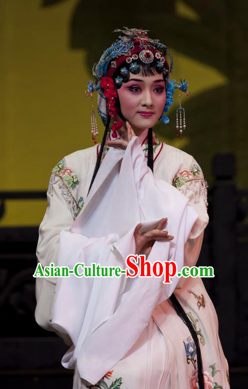 Chinese Shaoxing Opera Young Female White Dress Costumes and Headdress Lai Marriage Yue Opera Hua Tan Shen Gumei Garment Apparels