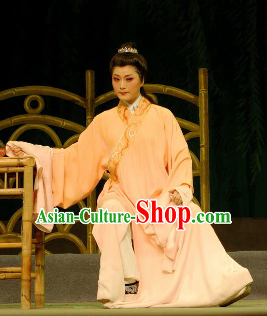 Chinese Shaoxing Opera Queen Chong Xiu Dress Costumes Apparels and Headdress Empress Remarry Yue Opera Hua Tan Actress Garment