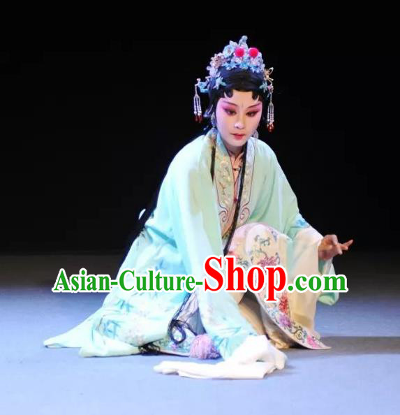 Chinese Kun Opera Young Female Diva Dress Costumes and Headdress On A Wall and Horse Kunqu Opera Hua Tan Garment Apparels