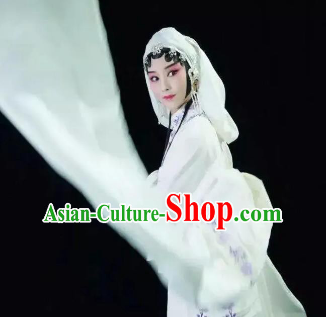 Chinese Kun Opera Distress Maiden Fu Guiying Dress Apparels Costumes and Headdress Burning Incense Kunqu Opera Tsing Yi White Garment