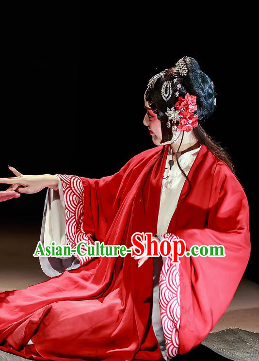 Chinese Kun Opera Hua Tan Red Apparels Costumes and Hair Accessories Si Sheng Yuan Kunqu Opera Actress Liu Cui Dress Garment