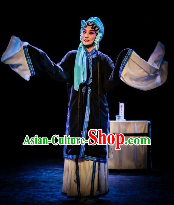 Chinese Kun Opera Tsing Yi Apparels Young Female Costumes and Headdress Kunqu Opera Tu An Gu Distress Maiden Dress Actress Garment