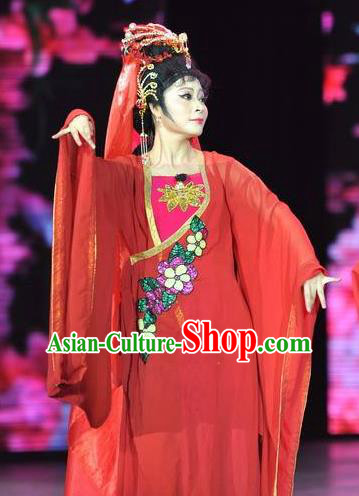The Peacocks Fly To The Southeast Chinese Shaoxing Opera Wedding Red Dress Yue Opera Apparels Garment Liu Lanzhi Costumes and Headpieces