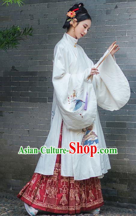 Chinese Traditional Ming Dynasty Patrician Female Hanfu Dress Apparels Ancient Royal Princess Historical Costumes for Women