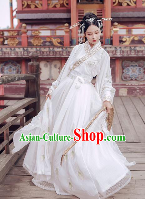 Chinese Traditional White Hanfu Dress Jin Dynasty Royal Princess Historical Costumes Ancient Court Lady Embroidered Apparels