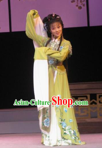 Chinese Shaoxing Opera Noble Lady Garment Shuang Yu Chan Yue Opera Hua Tan Costumes Actress Lv Biyun Green Dress Apparels and Headpieces