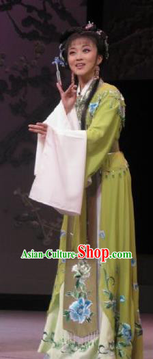 Chinese Shaoxing Opera Noble Lady Garment Shuang Yu Chan Yue Opera Hua Tan Costumes Actress Lv Biyun Green Dress Apparels and Headpieces