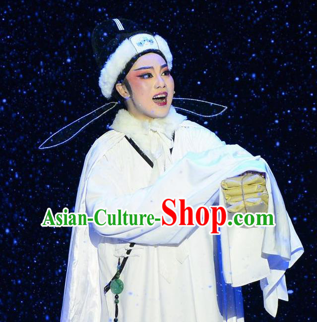 Chinese Yue Opera Niche Winter Costumes and Hat Shaoxing Opera Dong Xiaowan And Mao Bijiang Apparels Young Male White Robe Garment