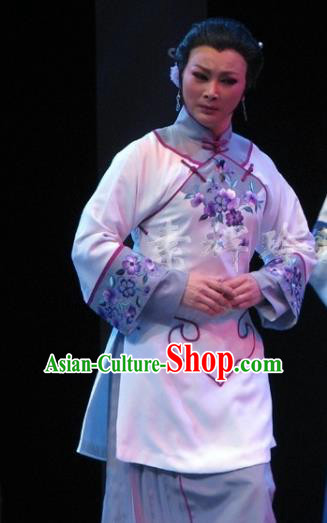 Chinese Shaoxing Opera Dame Apparels Costumes and Headpieces Ban Ba Jan Dao Yue Opera Middle Age Female Dress Garment