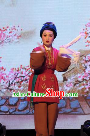 Chinese Shaoxing Opera Elderly Female Dress Garment and Headdress He Wenxiu Yue Opera Old Woman Apparels Costumes